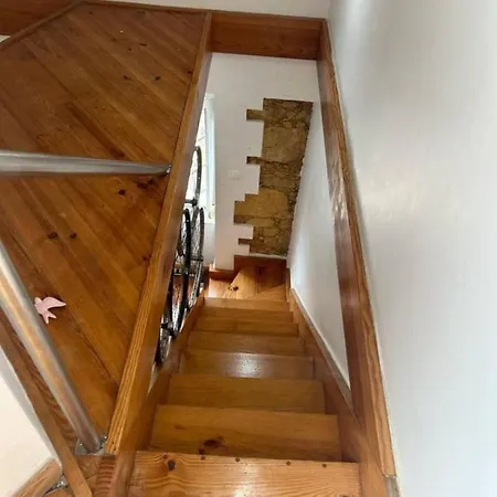 Casa 2 Bedroom 아파트 리스본